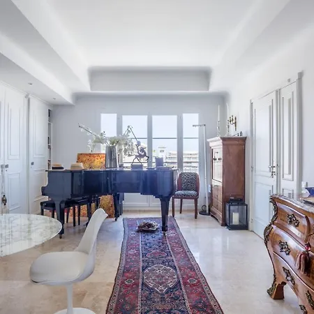 Art Deco Luxury With Breath Taking View On Bay By Olidesi Apartment