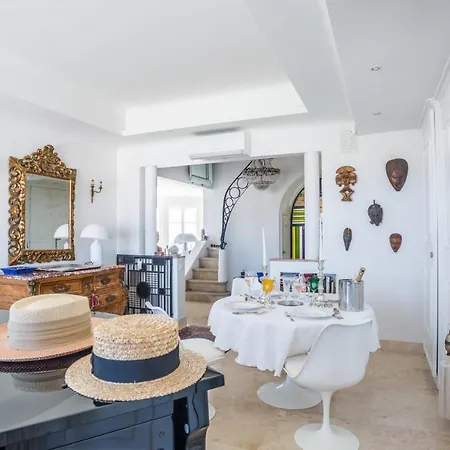 Apartment Art Deco Luxury With Breath Taking View On Bay By Olidesi Cannes
