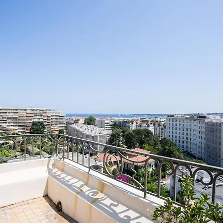 Art Deco Luxury With Breath Taking View On Bay By Olidesi Cannes